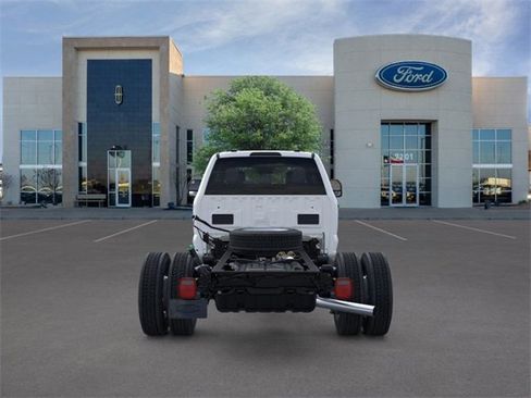 New 2026 Ford F550 4x4 Crew Cab image 5