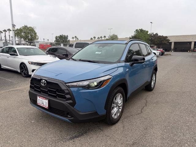 Used 2026 Toyota Corolla Cross LE w/ Moonroof Package FWD image 1
