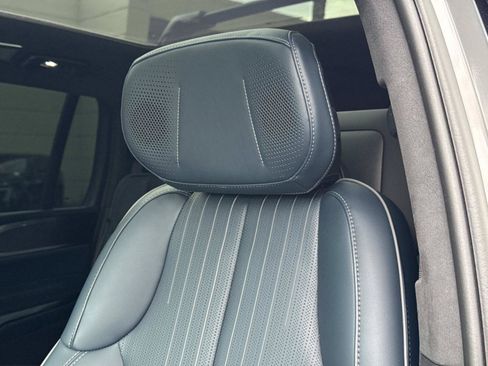 Certified 2025 Cadillac Escalade IQ Sport 2 w/ LPO, ONYX Package AWD/4WD image 14