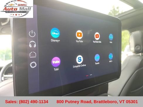 Used 2025 GMC Yukon XL Denali Ultimate AWD/4WD image 32