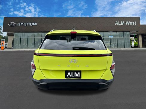 Used 2024 Hyundai Kona SEL w/ Convenience Package image 6