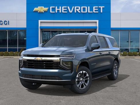 New 2026 Chevrolet Suburban LS w/ Max Trailering Package AWD/4WD image 6