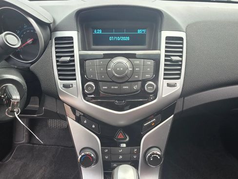 Used 2011 Chevrolet Cruze LT FWD image 18