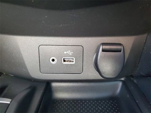 Used 2018 Nissan Rogue SL w/ Premium Package image 30