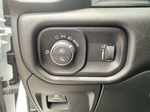Used 2024 RAM 1500 Big Horn AWD/4WD image 23