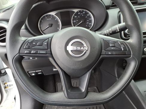 Used 2024 Nissan Versa S w/ S Plus Package image 18