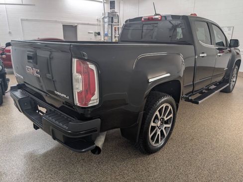 Used 2017 GMC Canyon Denali AWD/4WD image 4