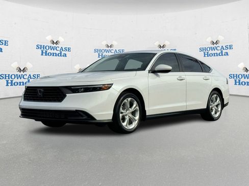 Used 2023 Honda Accord LX image 2