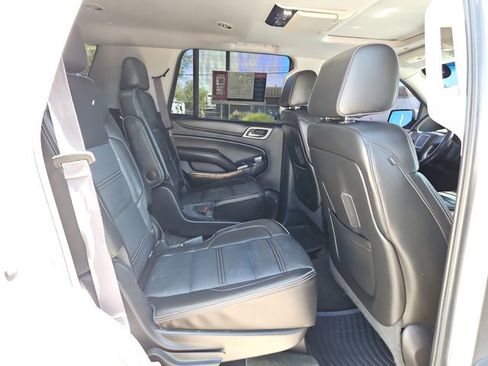 Used 2015 GMC Yukon Denali w/ Touring Package AWD/4WD image 23