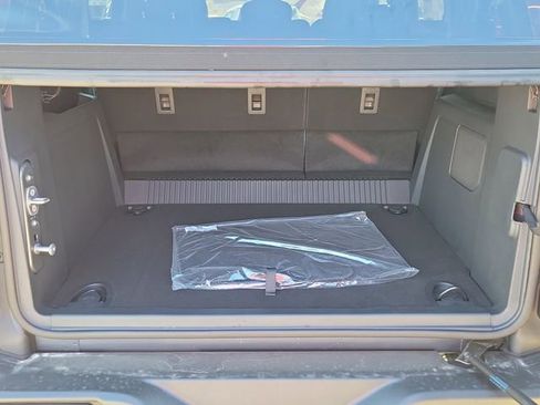 New 2026 Ford Bronco 4-Door image 8