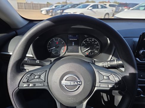 Used 2023 Nissan Altima 2.5 S image 19