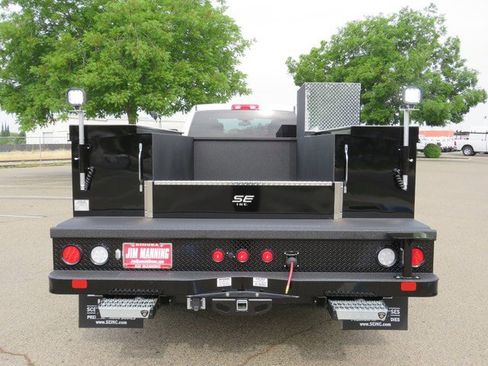 New 2023 RAM 5500 Tradesman w/ Chrome Appearance Group image 56