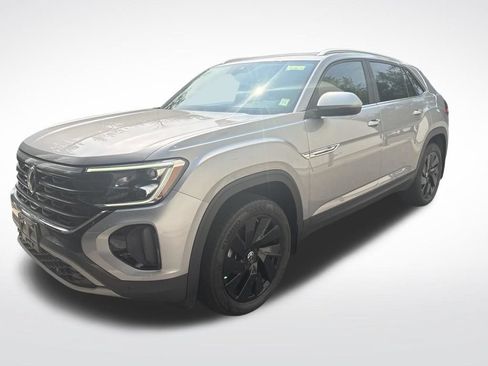Used 2024 Volkswagen Atlas Cross Sport SE AWD/4WD image 17