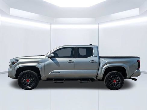 Used 2024 Toyota Tacoma SR5 AWD/4WD image 2