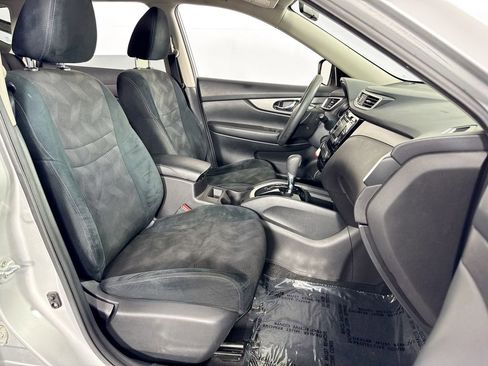 Used 2016 Nissan Rogue S w/ S Family Package AWD/4WD image 29