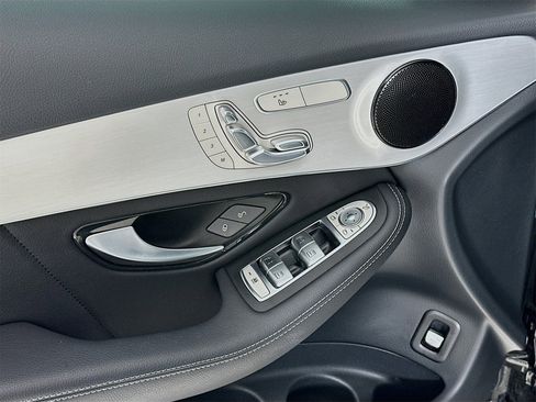 Used 2022 Mercedes-Benz GLC 300 image 18