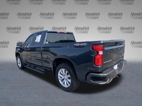 Used 2019 Chevrolet Silverado 1500 Custom w/ Custom Value Package AWD/4WD image 8