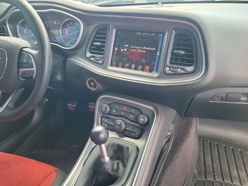 Used 2016 Dodge Challenger R/T Scat Pack w/ Leather Interior Group RWD image 11