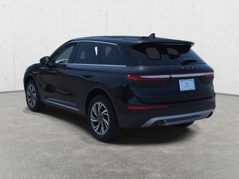 Used 2024 Lincoln Corsair AWD w/ Equipment Group 101A image 7