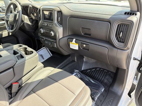 New 2026 GMC Sierra 2500 Pro w/ 1SA Pro Safety Plus Package AWD/4WD image 25