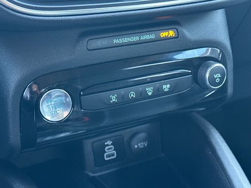 Used 2025 Ford Escape Platinum image 20