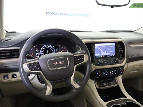Used 2022 GMC Acadia Denali w/ Denali Ultimate Package image 16