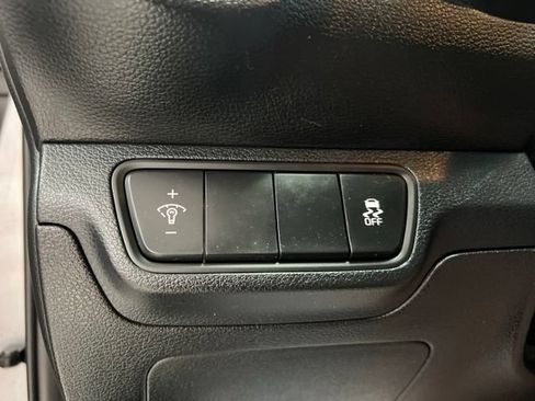 Used 2024 Kia Forte LXS FWD image 19