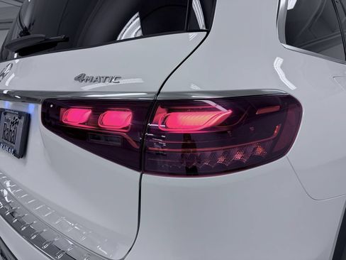 Certified 2024 Mercedes-Benz GLS 450 4MATIC image 10