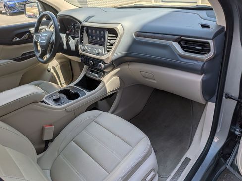 Used 2023 GMC Acadia Denali w/ Denali Technology Package AWD/4WD image 32