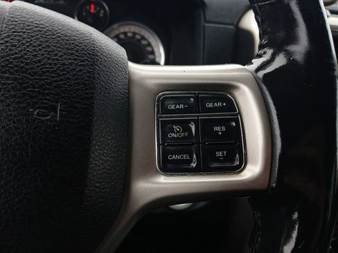 Used 2014 RAM 1500 Laramie w/ Convenience Group image 18