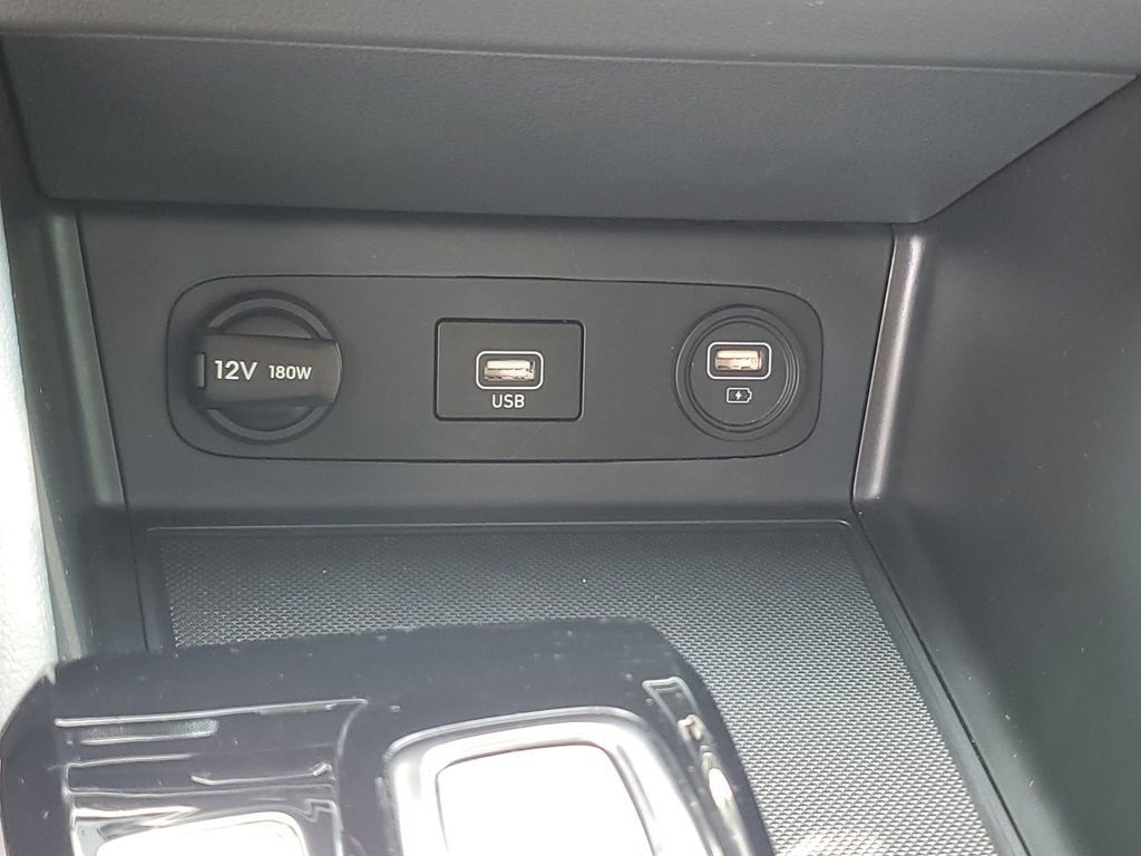 Used 2023 Hyundai Sonata SEL w/ Preferred Accessory Package FWD image 26