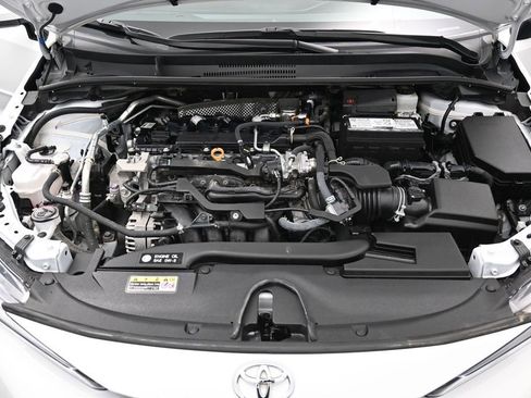 Certified 2024 Toyota Corolla SE FWD image 32