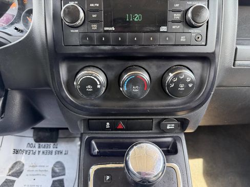 Used 2016 Jeep Patriot Sport image 29