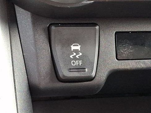 Certified 2025 Toyota RAV4 XLE AWD/4WD image 23