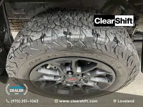 Used 2025 Toyota Tundra Limited w/ TRD Off-Road Package AWD/4WD image 15