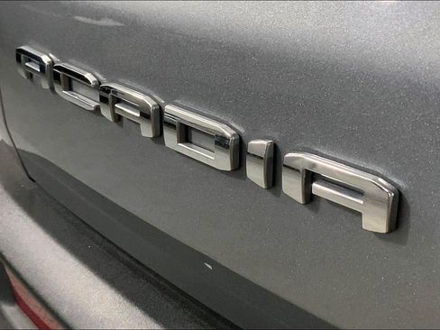 Used 2025 GMC Acadia Elevation FWD image 31