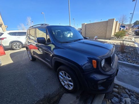 Used 2020 Jeep Renegade Latitude w/ Cold Weather Group image 15