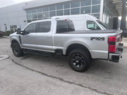 Used 2024 Ford F250 Lariat w/ Lariat Ultimate Package image 3