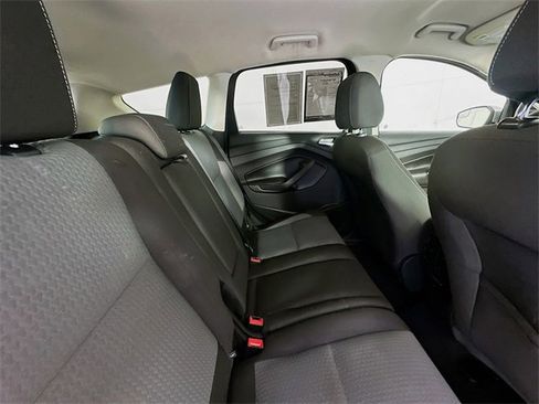 Used 2017 Ford Escape SE w/ SE Cold Weather Package image 26
