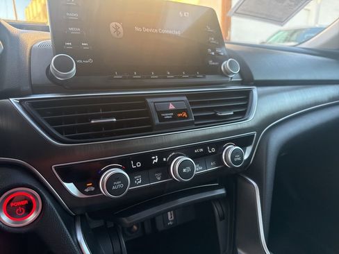 Used 2018 Honda Accord Hybrid image 17