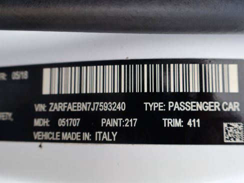Used 2018 Alfa Romeo Giulia RWD image 36