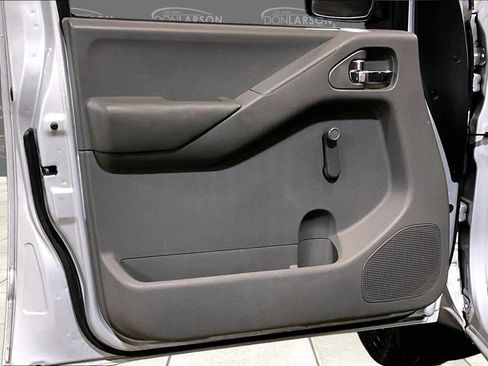 Used 2011 Nissan Frontier S RWD image 13