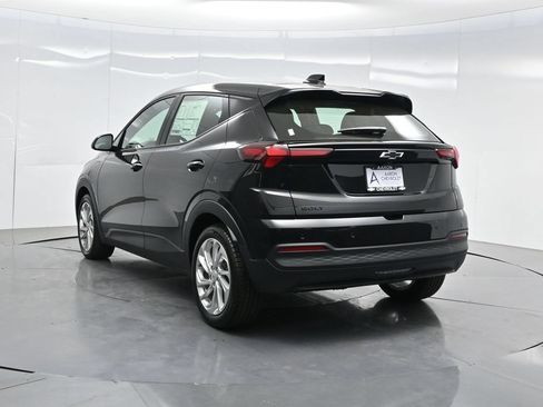 New 2027 Chevrolet Bolt LT w/ Comfort Package FWD image 5