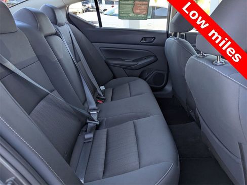 Used 2024 Nissan Altima 2.5 SV image 16