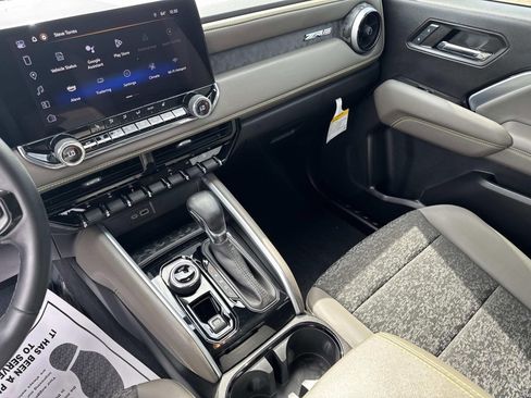 Used 2024 Chevrolet Colorado ZR2 w/ Safety Package image 28