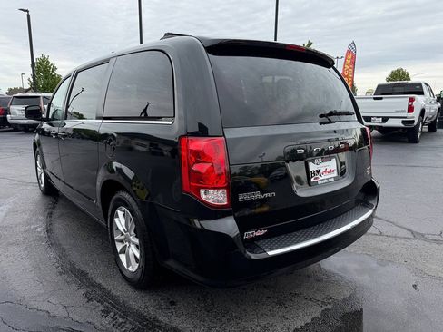 Used 2019 Dodge Grand Caravan SXT FWD image 5