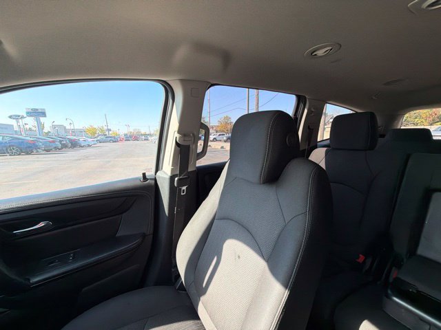 Used 2017 Chevrolet Traverse LT FWD image 33