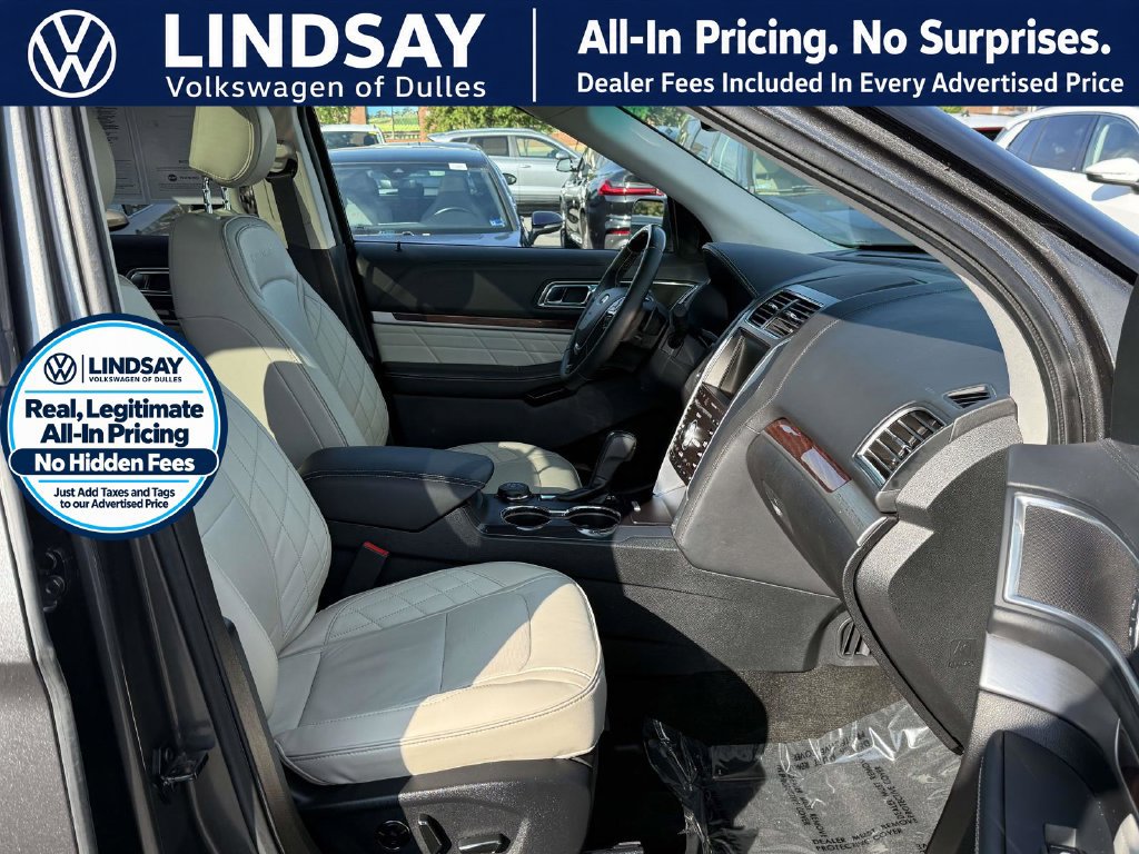 Used 2016 Ford Explorer Platinum AWD/4WD image 13