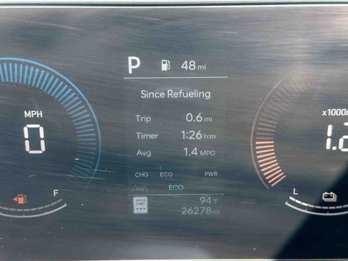 Used 2025 Hyundai Santa Fe SEL FWD image 25