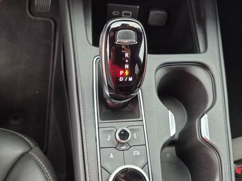 Used 2025 Cadillac XT4 Premium Luxury FWD image 20